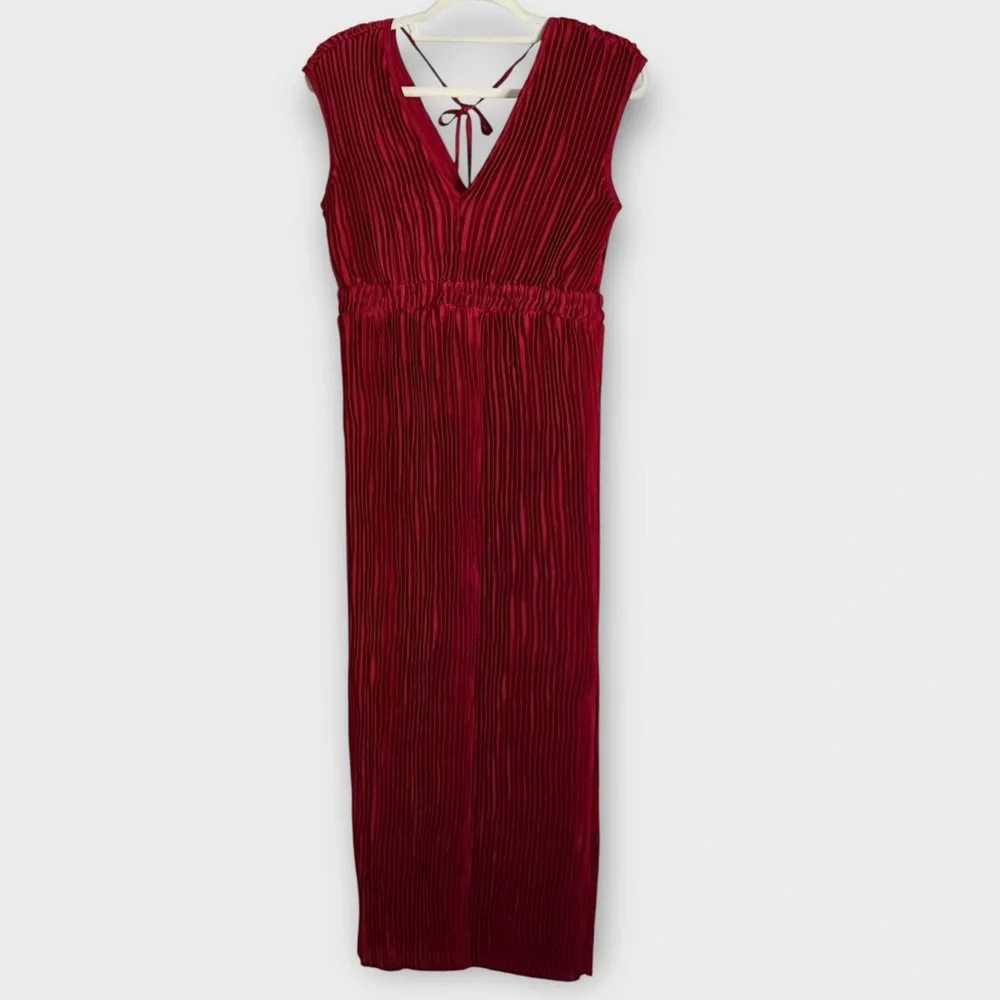 NWT Romeo & Juliet Couture Backless Red Dress - Picture 1 of 5